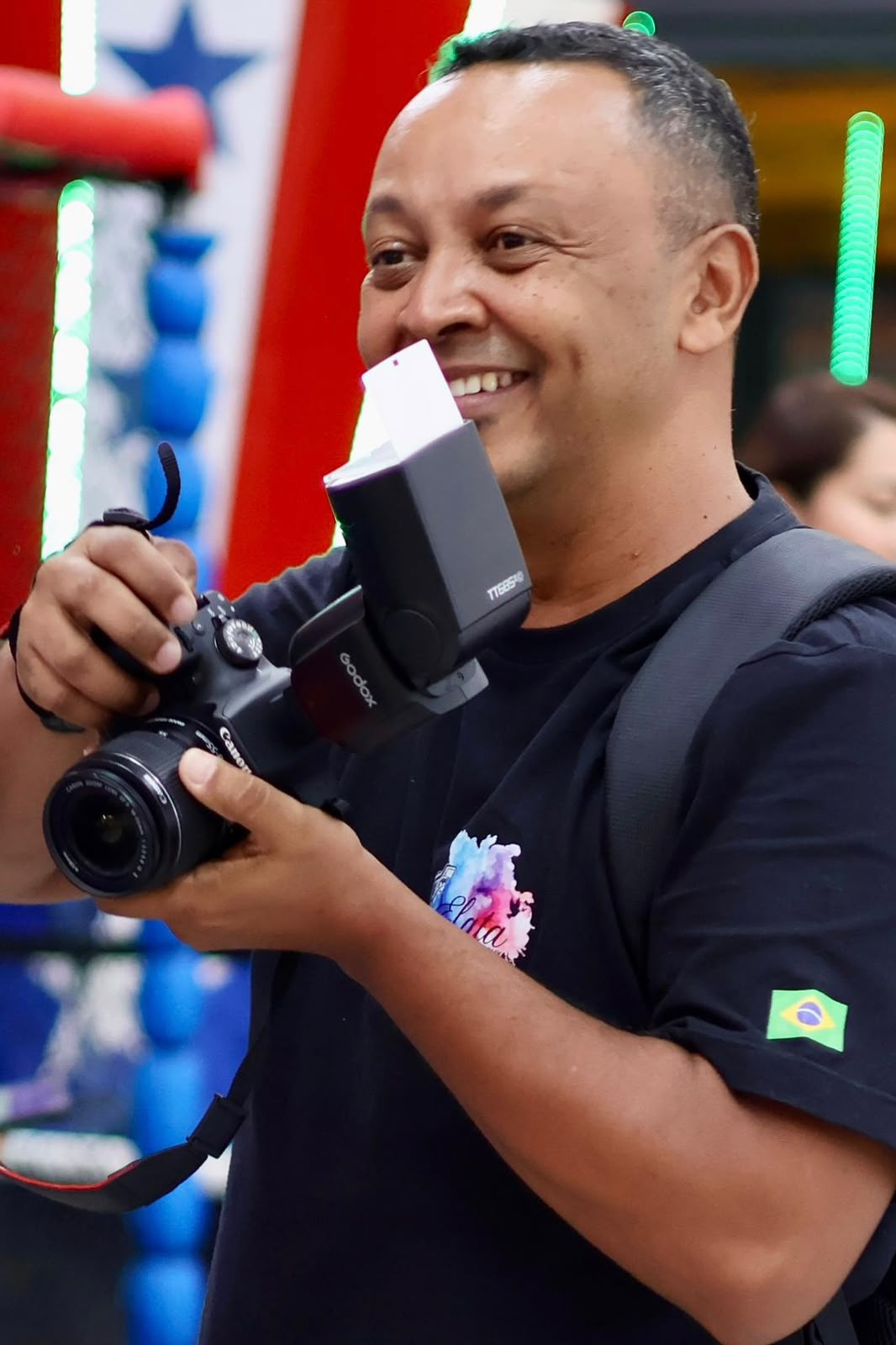 Fotógrafo da Efatá registrando um evento